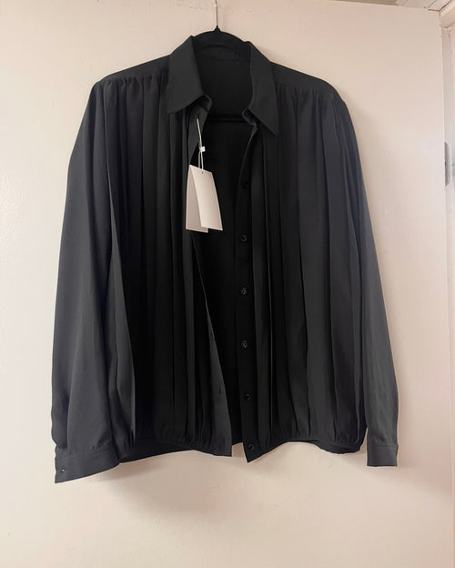 Alysi Black Butten Pleated Top